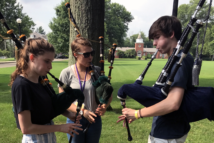 Students at a Balmoral Summer Session.